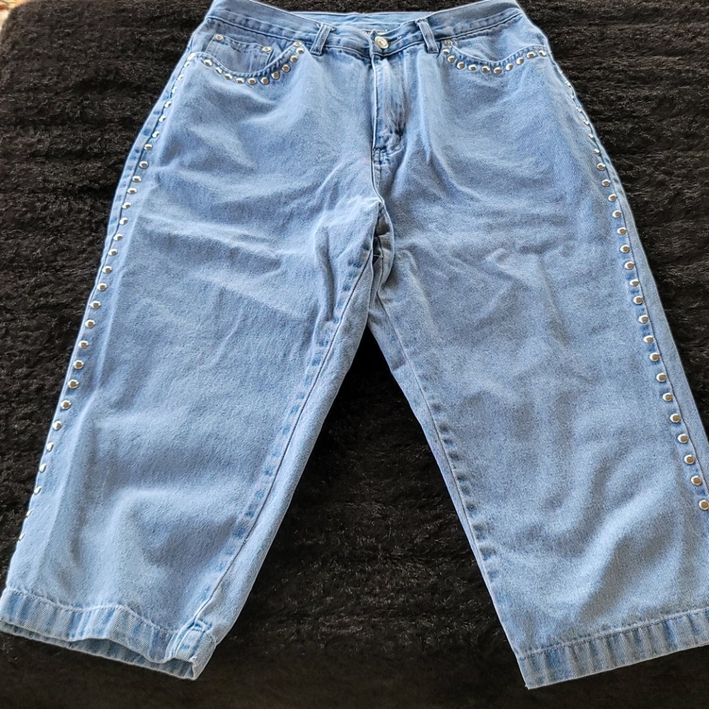 Silver Studded Lt. Blue Denim Capri Pants Sz. 10